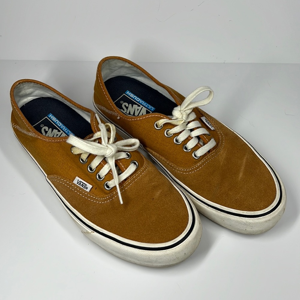 Vans Golden Lace Up Sneakers Flats 10